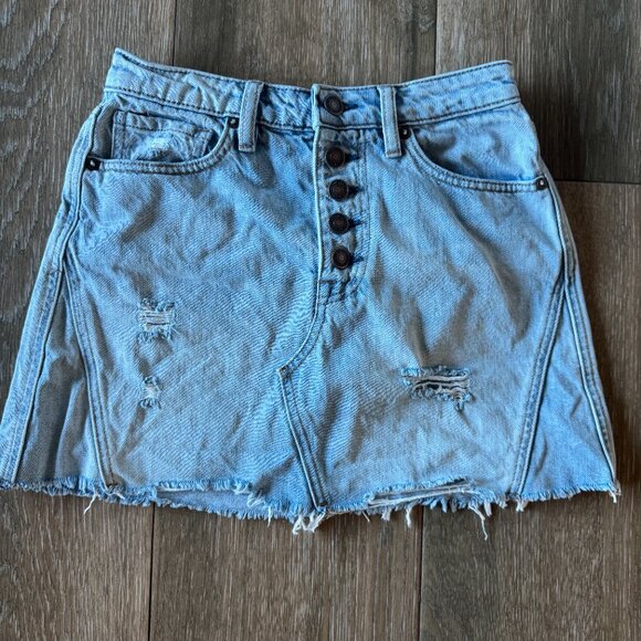 We The Free Montauk distressed, button fly, denim mini skirt size 25 - Picture 3 of 11